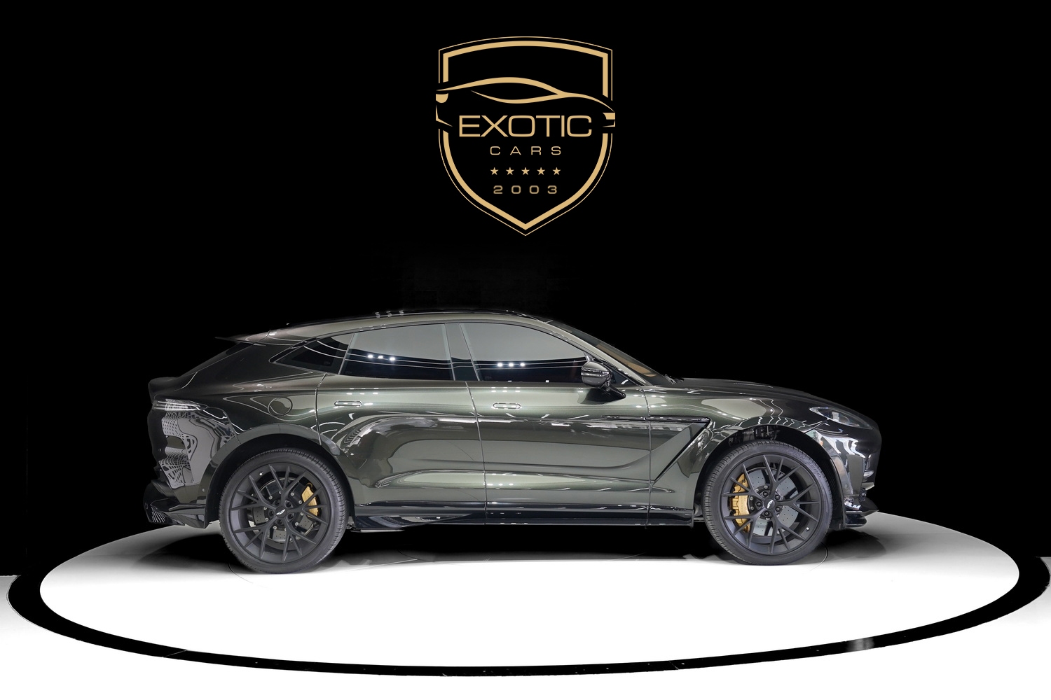 Aston Martin DBX 707