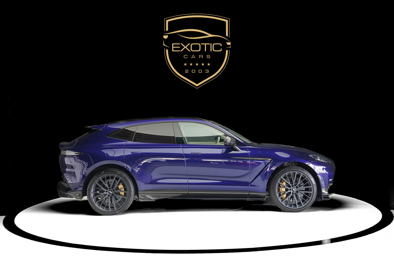 Aston Martin DBX 707