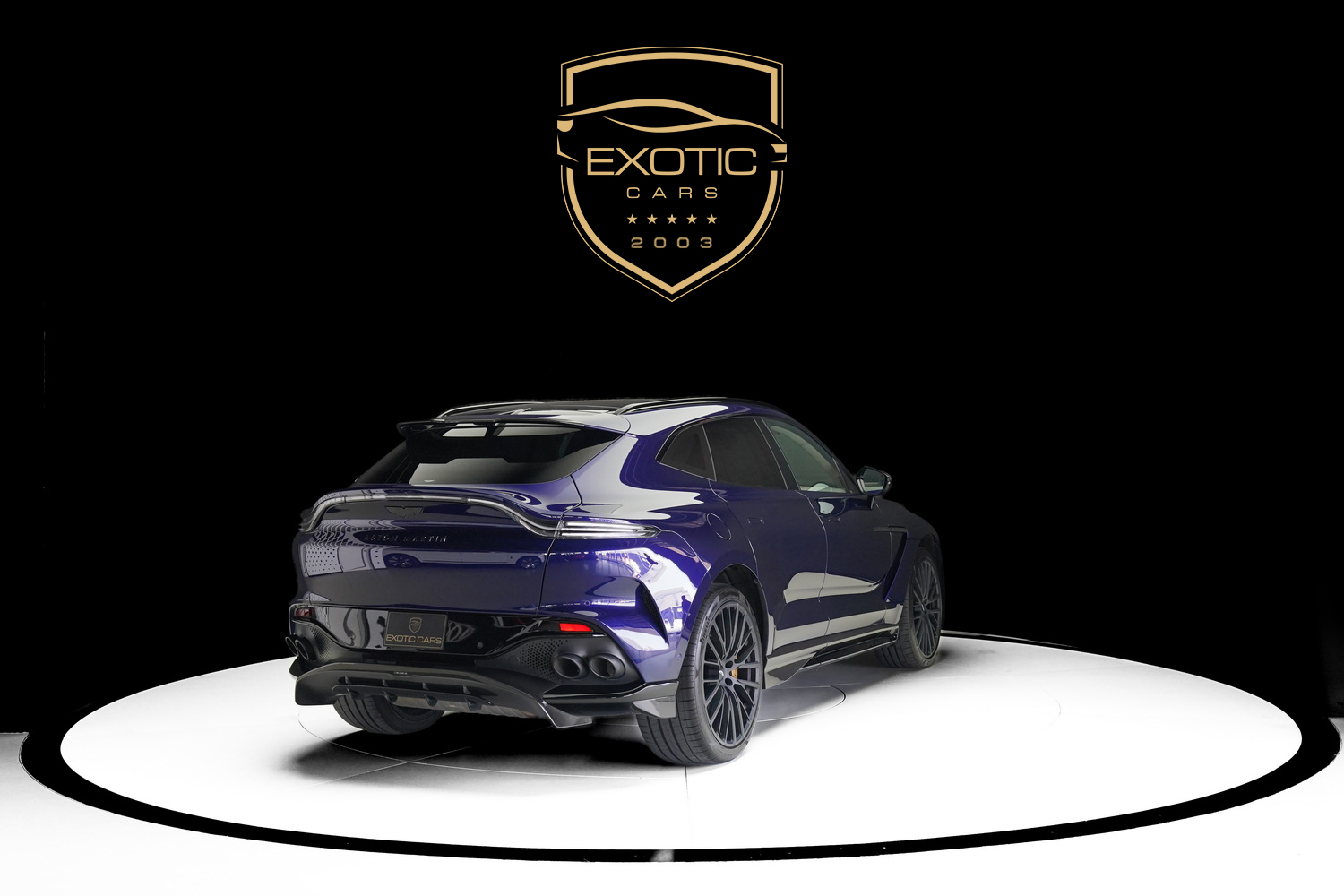 Aston Martin DBX 707