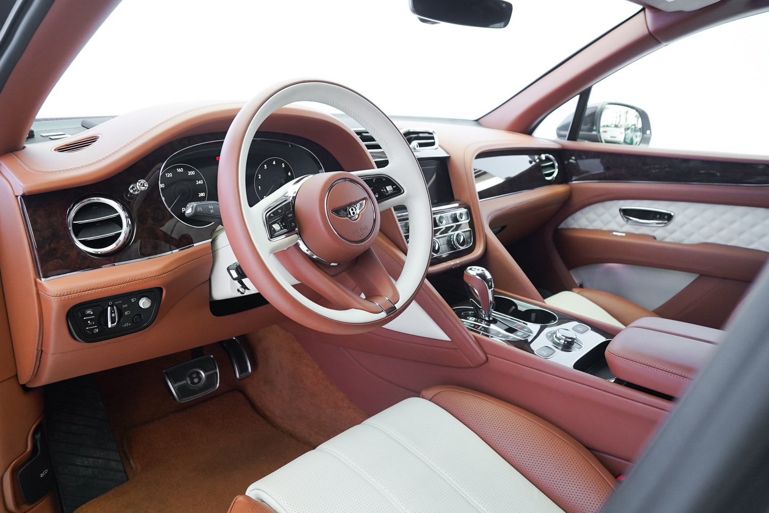 Bentley Bentayga V8