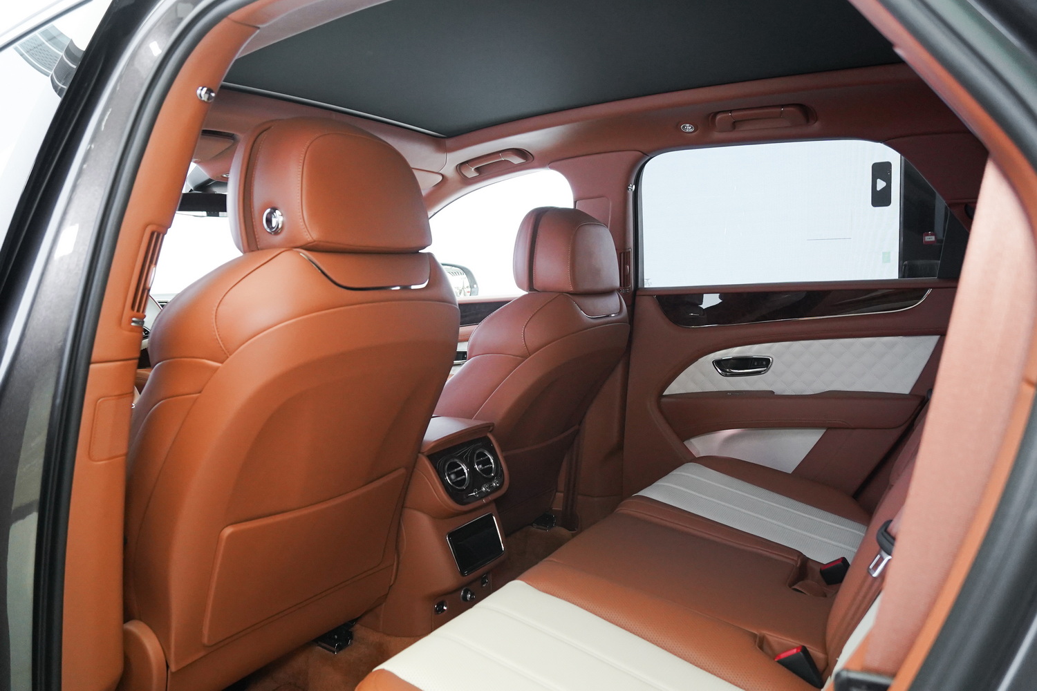 Bentley Bentayga V8