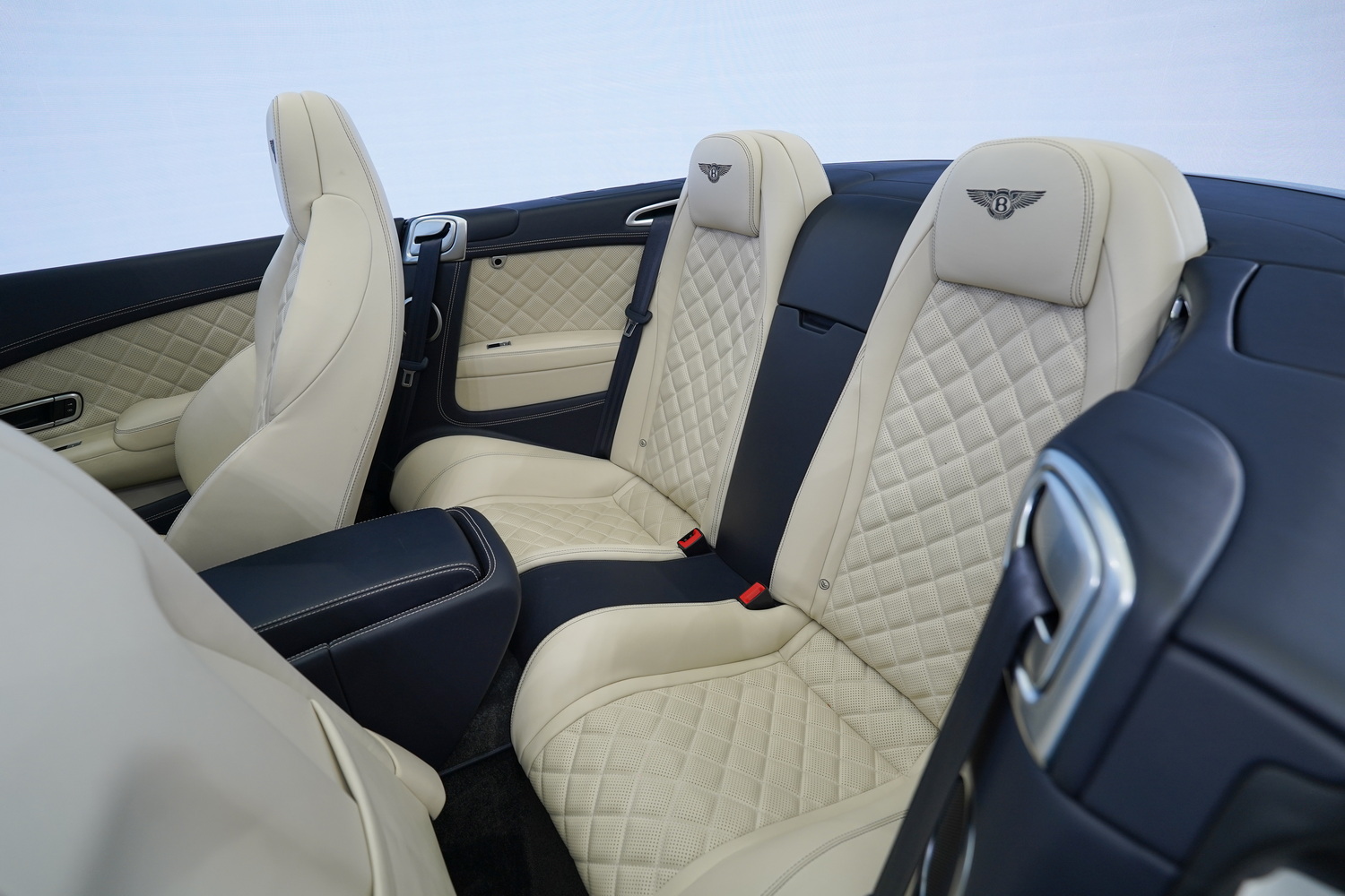 Bentley GTC V8 S
