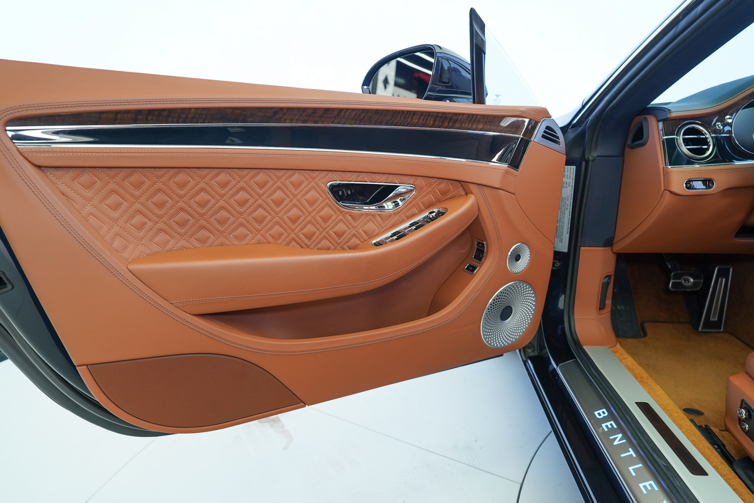 Bentley GTC V8