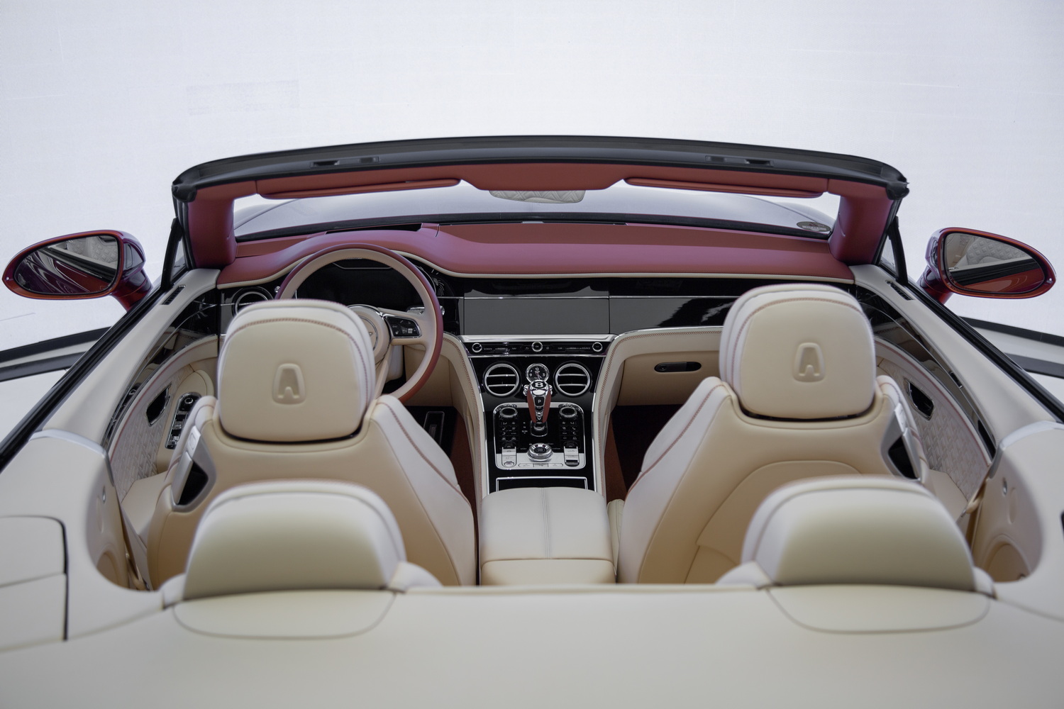 Used 2022 Bentley GTC V8 Black Edition For Sale in Dubai, UAE