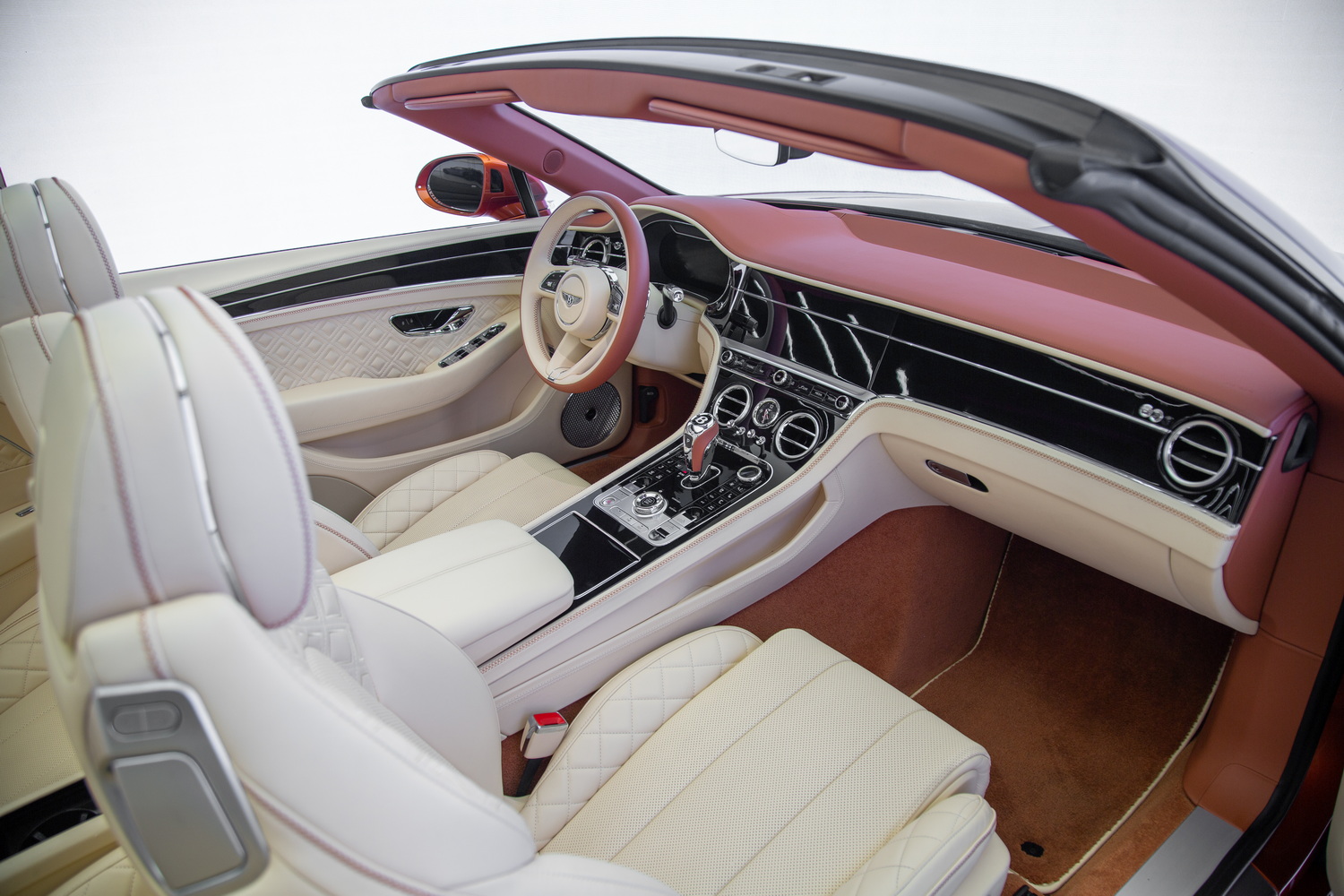 Used 2022 Bentley GTC V8 Black Edition For Sale in Dubai, UAE