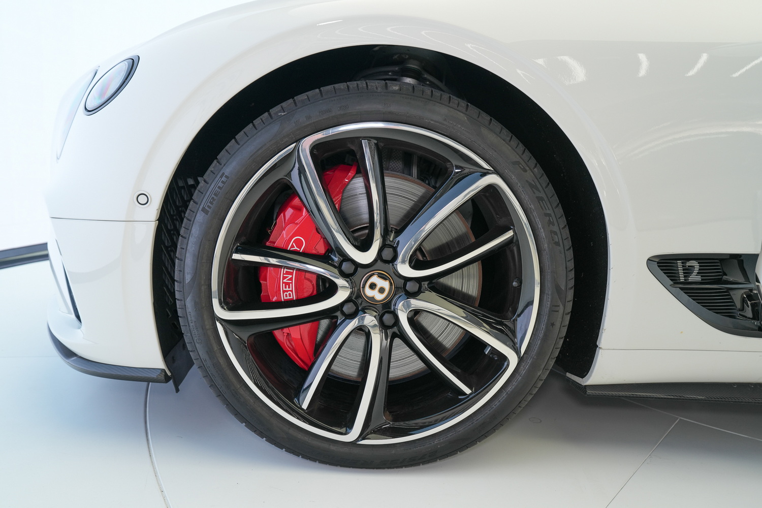 Bentley GTC W12 Black Edition