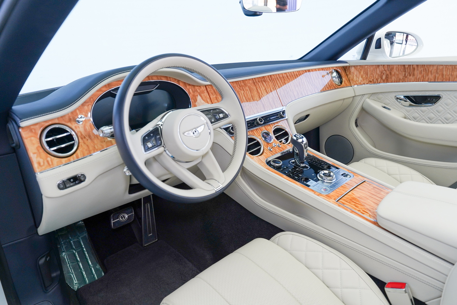 Bentley GTC W12
