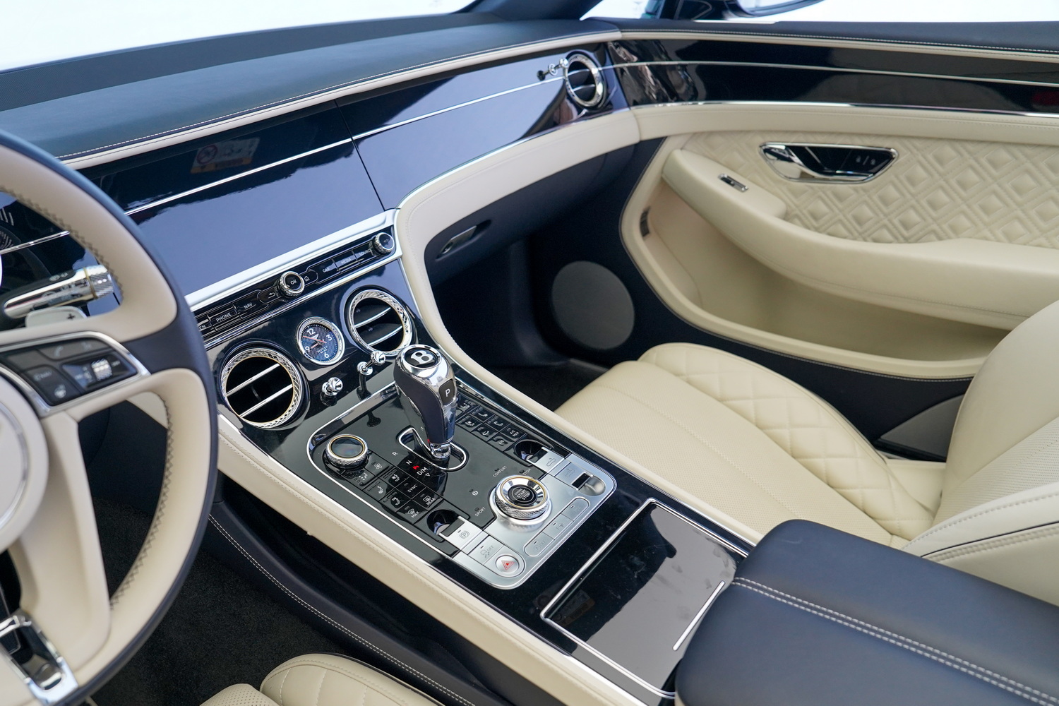 Bentley GTC W12