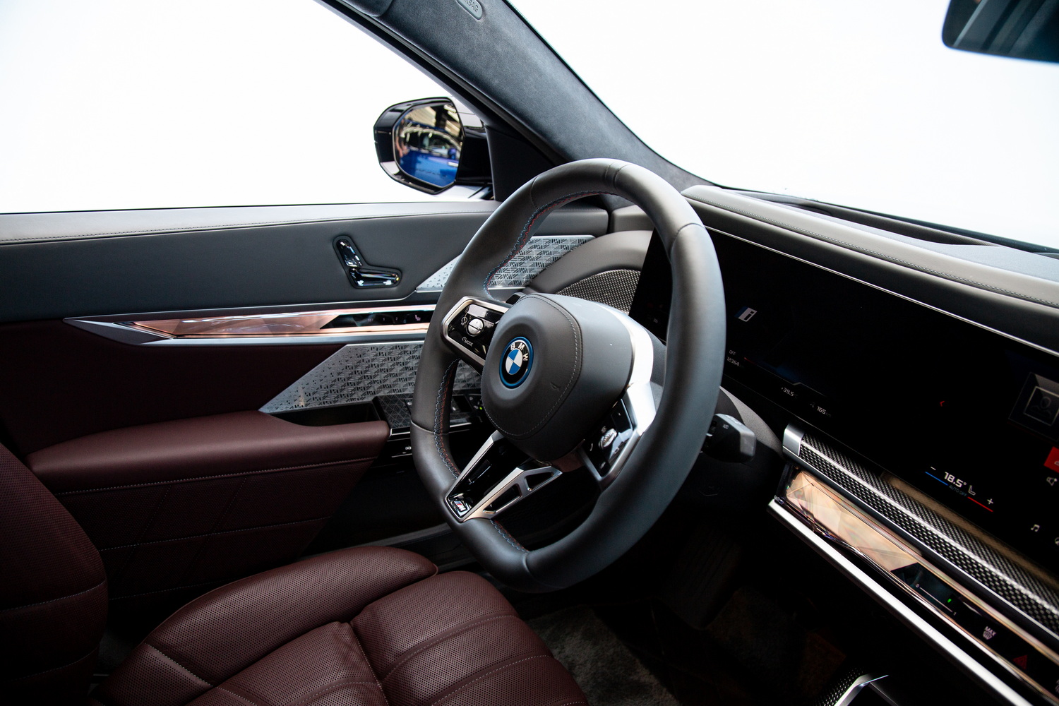 2024 Blue BMW I7 M70 For Sale in Dubai, UAE