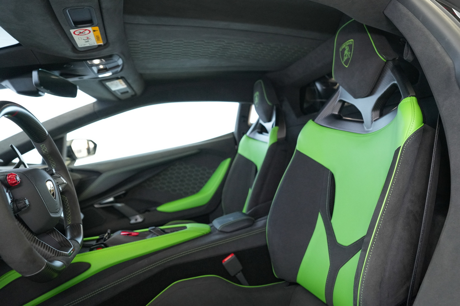 Lamborghini Revuelto