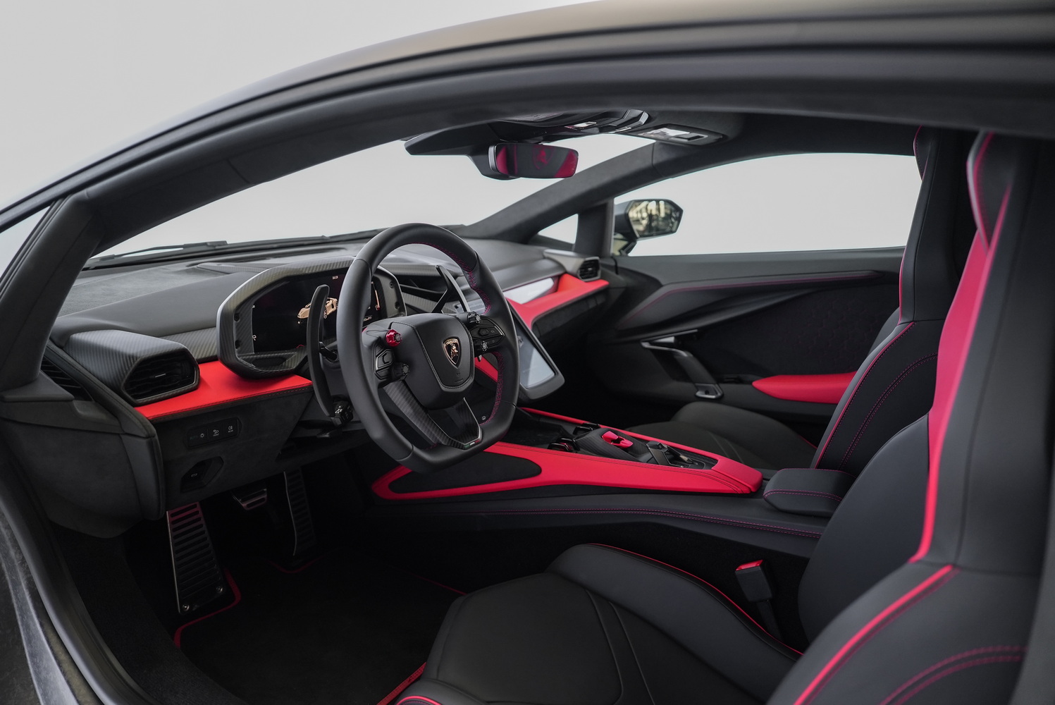 Lamborghini Revuelto