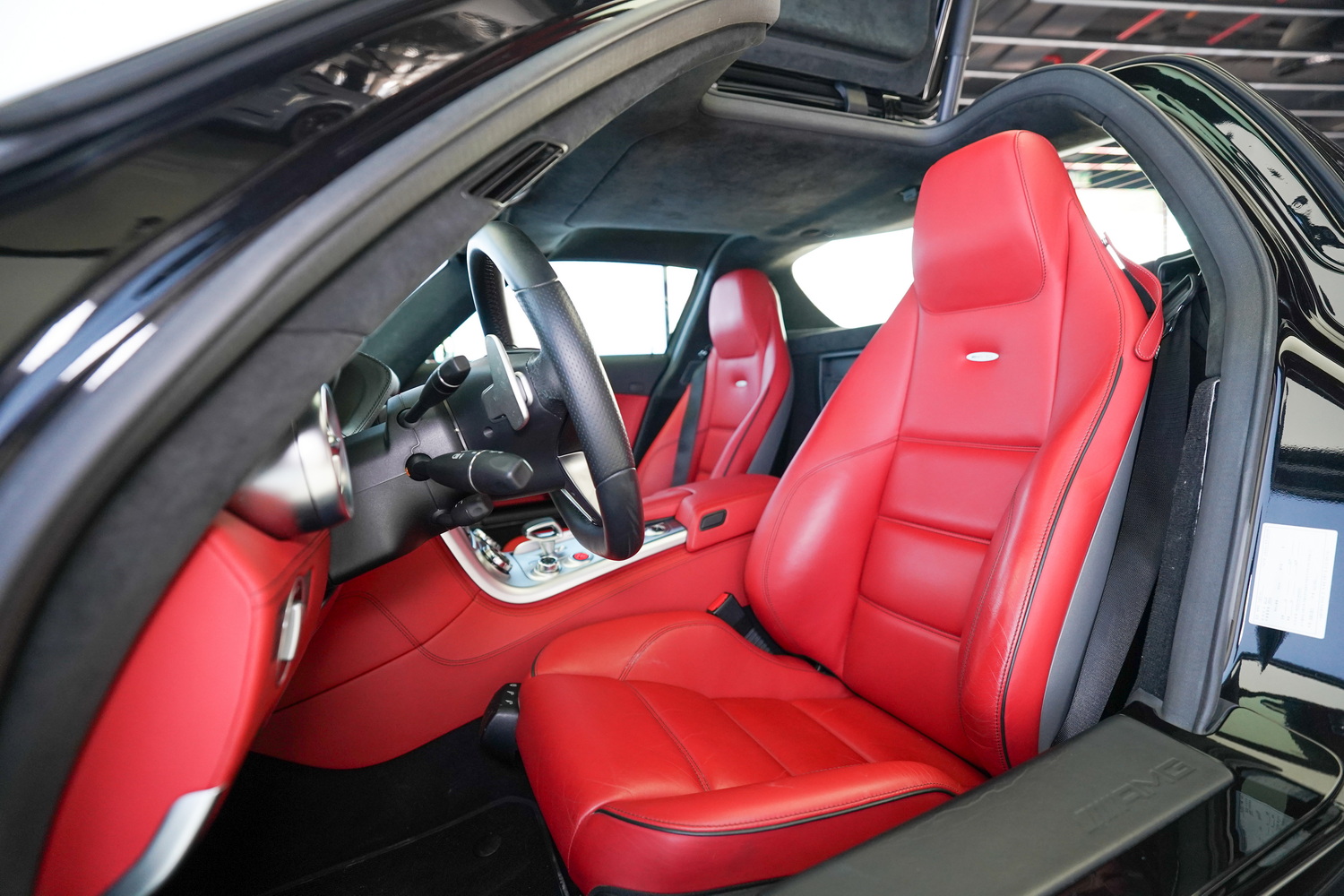 Mercedes Benz SLS AMG