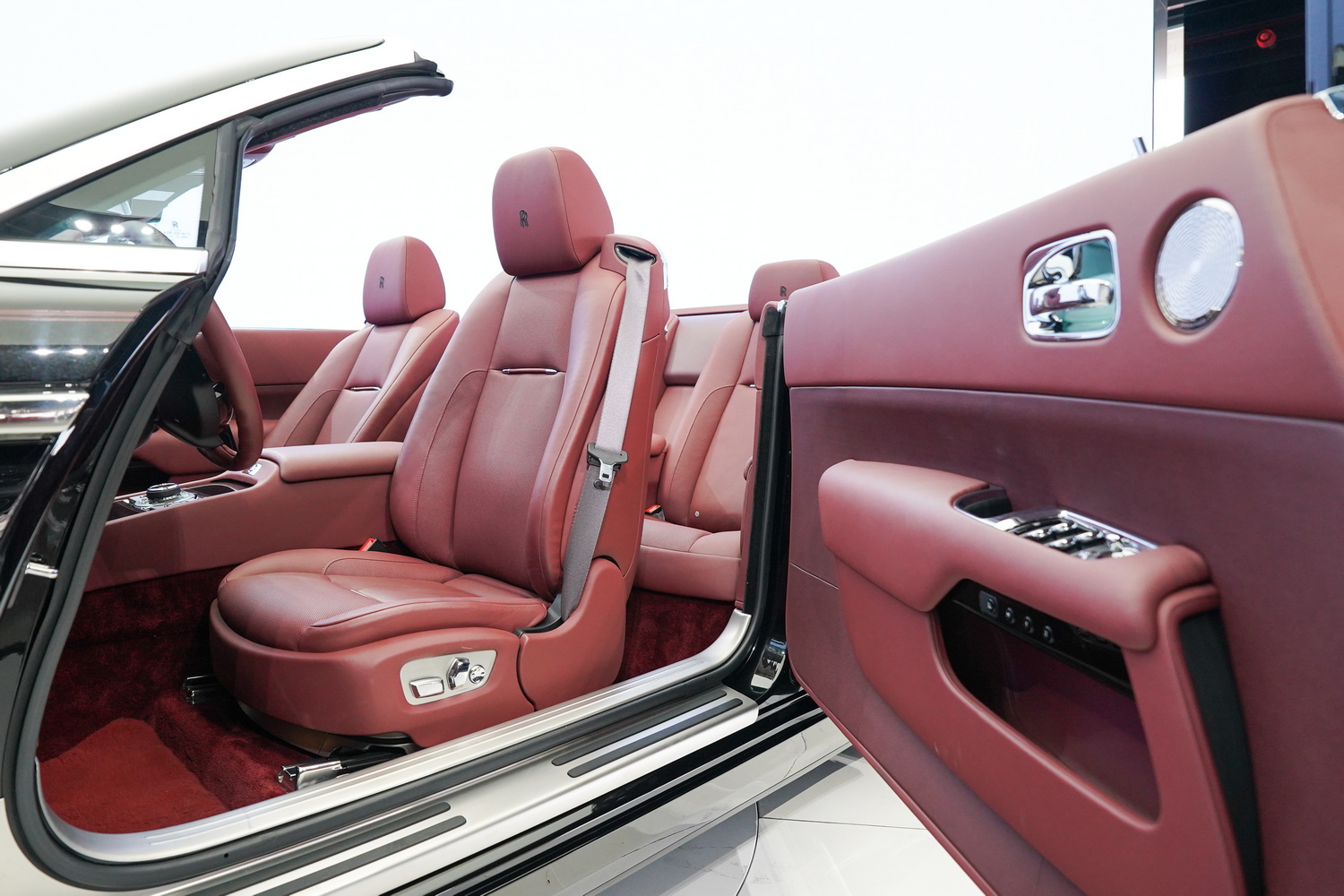 Rolls Royce Dawn