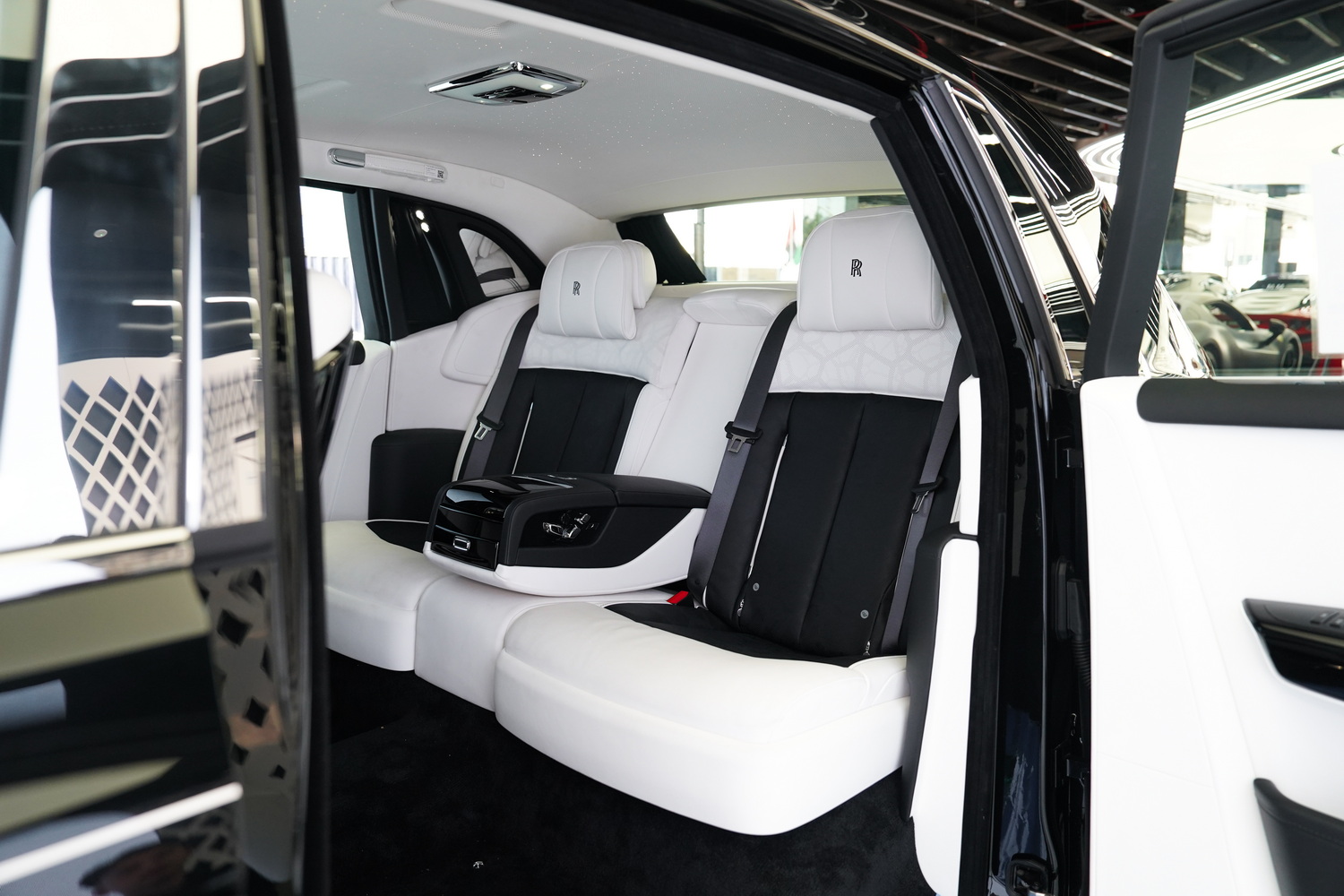 Rolls Royce Phantom EWB